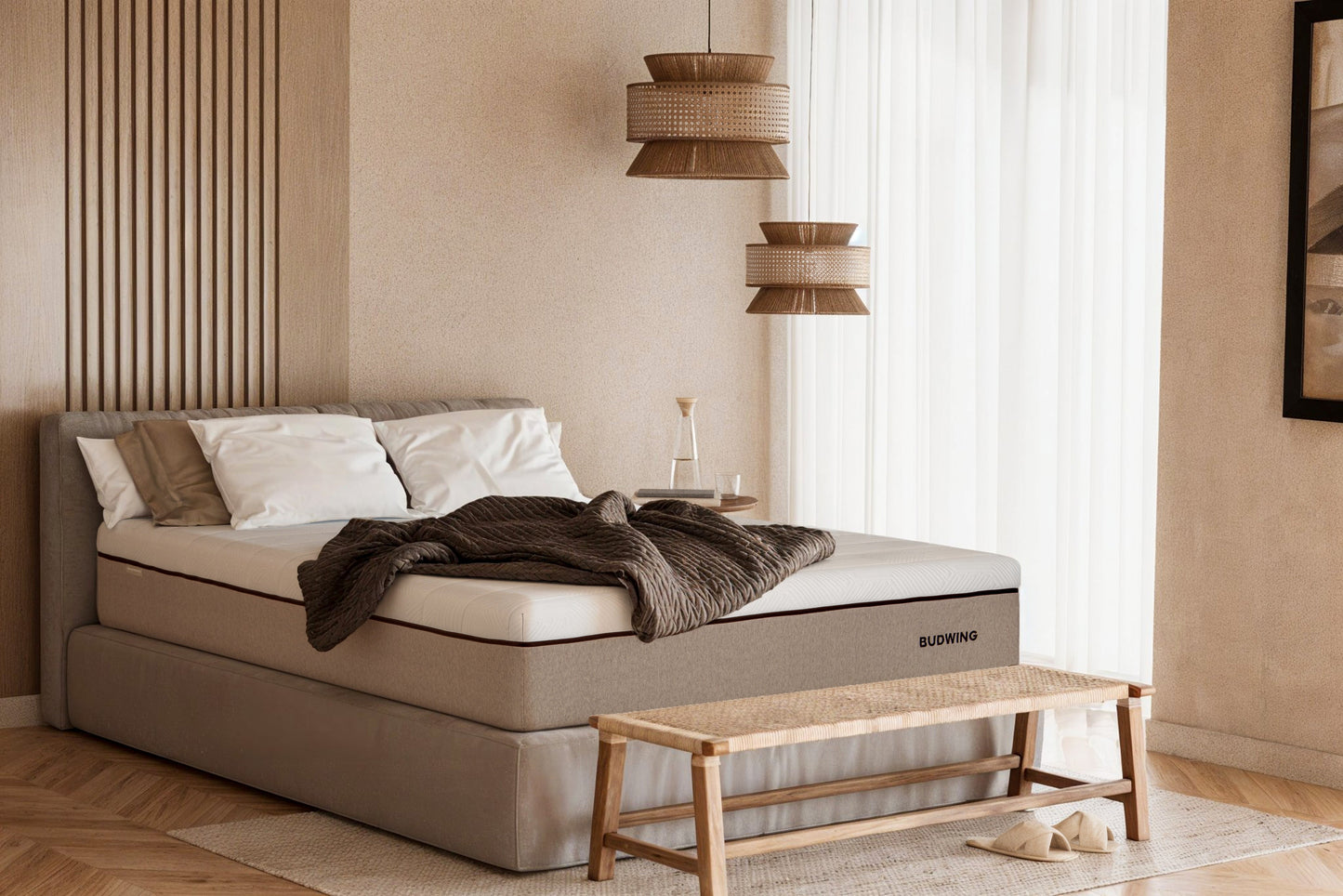 Colchão Hybrid Sense com molas ensacadas e 7 zonas de conforto em quarto moderno – suporte ergonómico e design premium